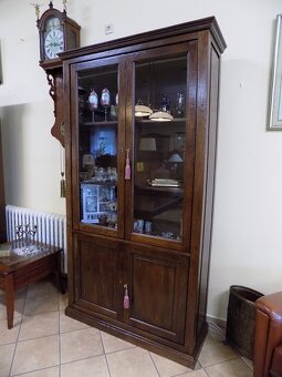 Vitrína - Knižnica - 2