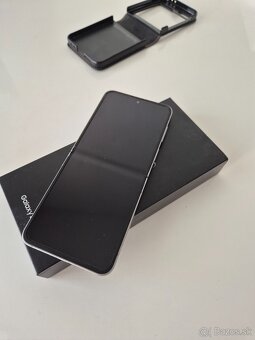 Samsung Galaxy Z Flip 6 5G 12/256GB - 2