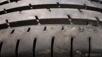 Predám 4ks slušné letné 225/55r19-99V Toyo - 2