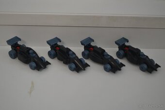 KINDER Autíčka., - 2