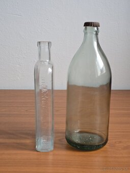 2 sklené fľaše spolu 5 € - 2