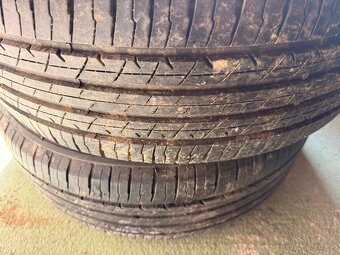 Predám letné 225/60 r17 - 2