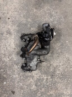 Audi a4 b5 sacie potrubie - 2