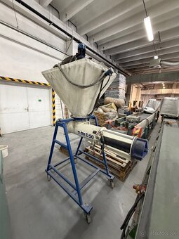 šnekový podavač m-tec D50 - 2