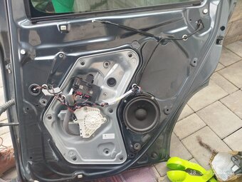 Škoda yeti zadné dvere - 2