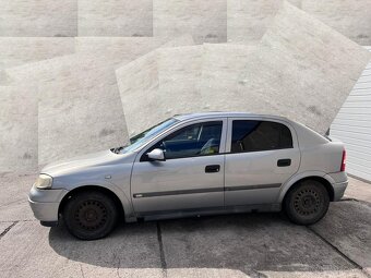 Predám náhradné diely na Opel Astra G 1,4benzin - 2
