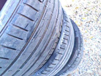 245/45 R18 - 2