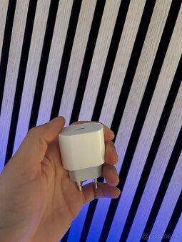 Dobry den, Predam nabijacku na iphone: - USB-C adapter 20W - 2