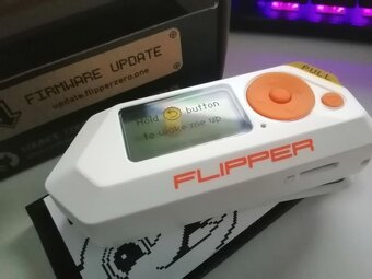 Flipper Zero multitool s Wi-Fi boardom - 2