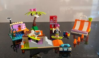 LEGO Friends 41099 Skatepark v mestečku Heartlake - 2