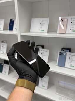 ZÁRUKA 2 ROKY / Apple iPhone 15 Pro Max 256GB Black Titan - 2