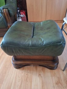 skrine, sedačka, televízor - 2