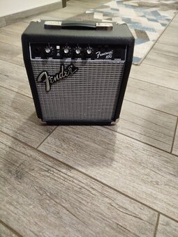 Elektrická gitara Fender - 2