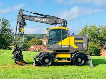 Kolesový bagr Volvo EW160E - 2