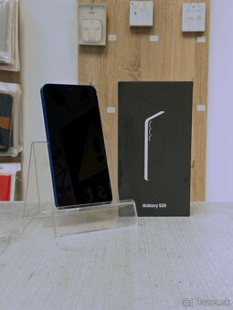 Samsung Galaxy S25 128GB Navy - 2