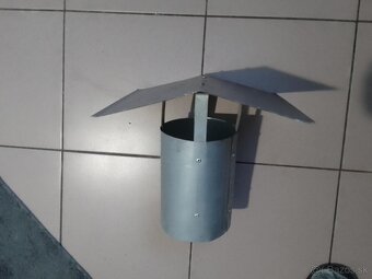 Strieška má komín. - 2