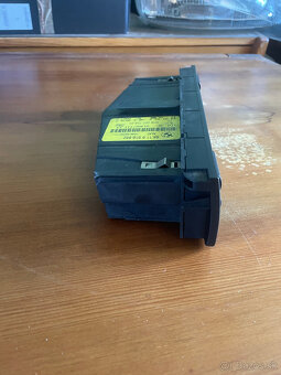 Predám originálne rádio a ovladanie klimatizácie na BMW e46 - 2