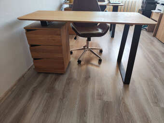 Predám kancelársky stôl - 2