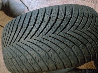 Zimné 245/40 R18 - 2