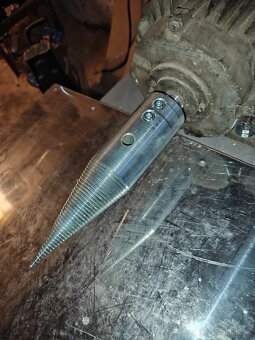 Štiepačka na drevo - 2