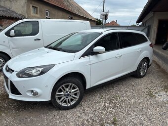 Rozpredam Ford focus 1,6 benzín 110kw - 2