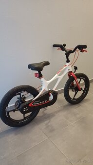 Royal Baby Space Shuttle 16" - 2