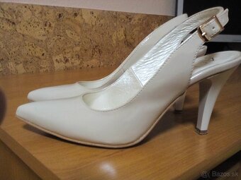 Kožené lodičky úplne nové - 2