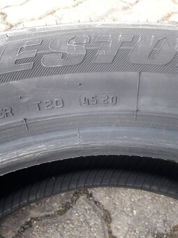 215/60R17 BRIDGESTONE - 2