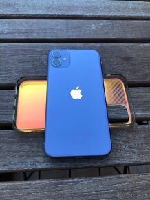 Apple iPhone 11 256GB - Purple - 2