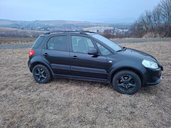 Suzuki sx4 4x4 1.6 benzín - 2