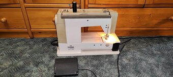 Predám šijací stroj Veritas Famula 4890 electronic+prísluš. - 2