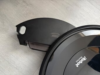 iRobot Roomba e5 - 2