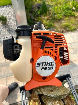 Krovinorez Stihl FS38 - 2