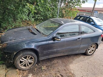 Mercedes v 203 c 220 - 2