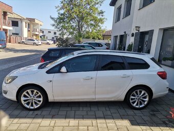 Predám Opel J Sports Tourer 1.7CDTi 92kw - 2