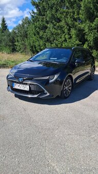 TOYOTA COROLLA combi 2.0 HYBRID - 2
