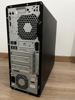 HP EliteDesk 800 G5 Tower i7-9700 16GB RAM - 2