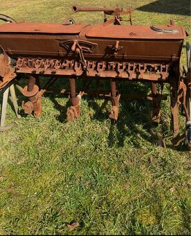 predam konsku sejacku - 2