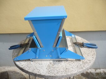 Krmítko pre sliepky - 2