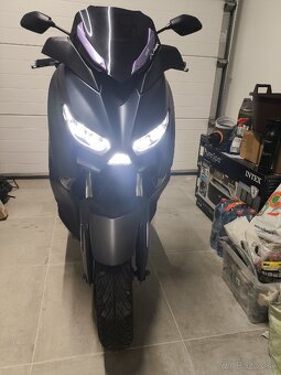 Yamaha Xmax 300 - 2