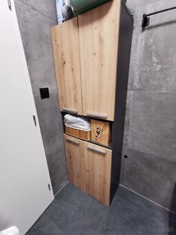 Skrinka do kúpeľne - 2