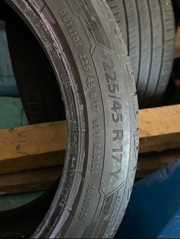 Letné pneumatiky Barum 225/45 R17 - 2