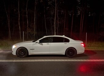 BMW F01 740xd 2012 - 2