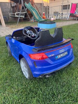 Detské elektrické autíčko AUDI - 2