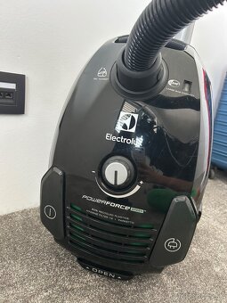 Electrolux vysávač - 2