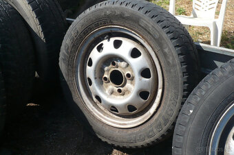 2 +1 d i s k y na škodu felicia.  obuté pneu165/70 r13 - 2