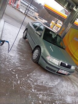 Škoda Octavia - 2