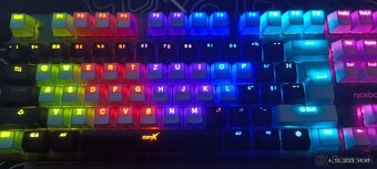 Roccat a niceboy klavesnica - 2