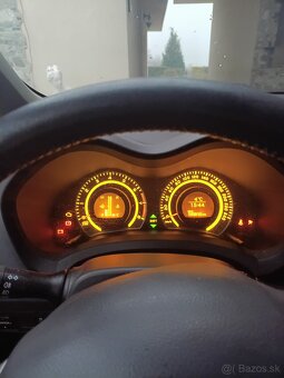 Predám Toyota Auris 1,6 benzín - 2