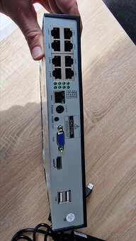 NVR Toguard W500 s 1TB HDD na 8 POE kamier 8MP 4K - 2
